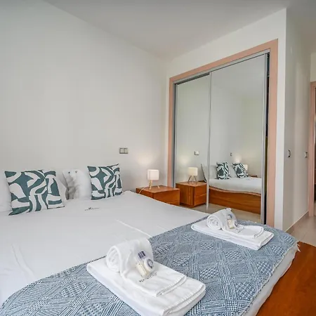 Apartmán 2br Albur Village With Pool Balcony #1983 *