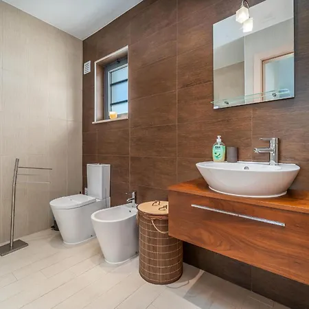 2br Albur Village With Pool Balcony #1983 *