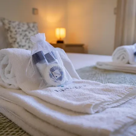 アパート 2br Albur Village With Pool Balcony #1983