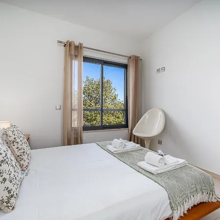 アパート 2br Albur Village With Pool Balcony #1983 アルヴォル