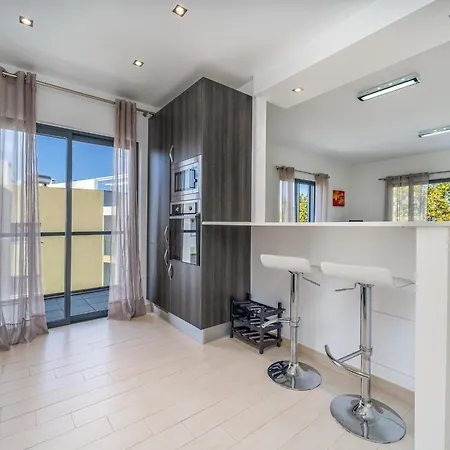 2br Albur Village With Pool Balcony #1983 アパート